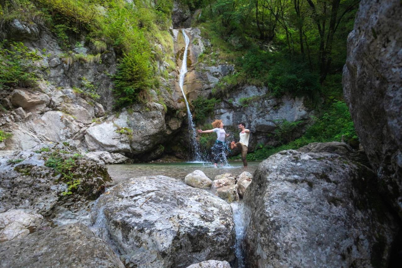 Nebesa Chalets Kobarid Bagian luar foto