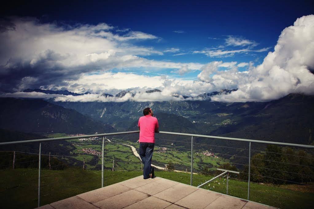 Nebesa Chalets Kobarid Bagian luar foto